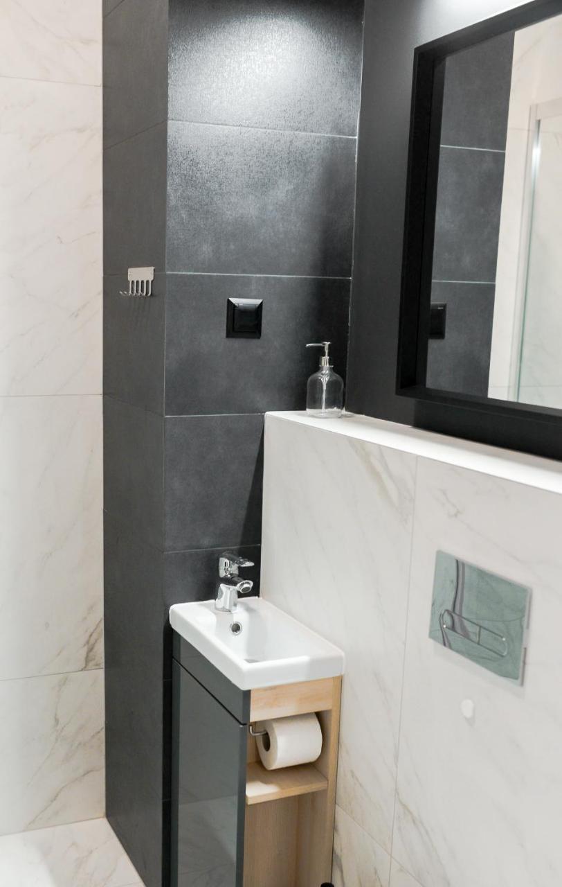 Crystal Guesthouse وارسو المظهر الخارجي الصورة
