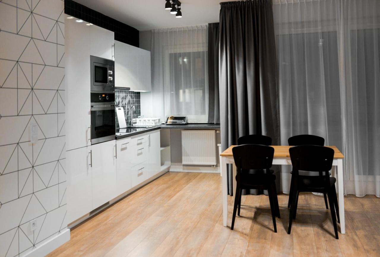 Crystal Guesthouse وارسو المظهر الخارجي الصورة